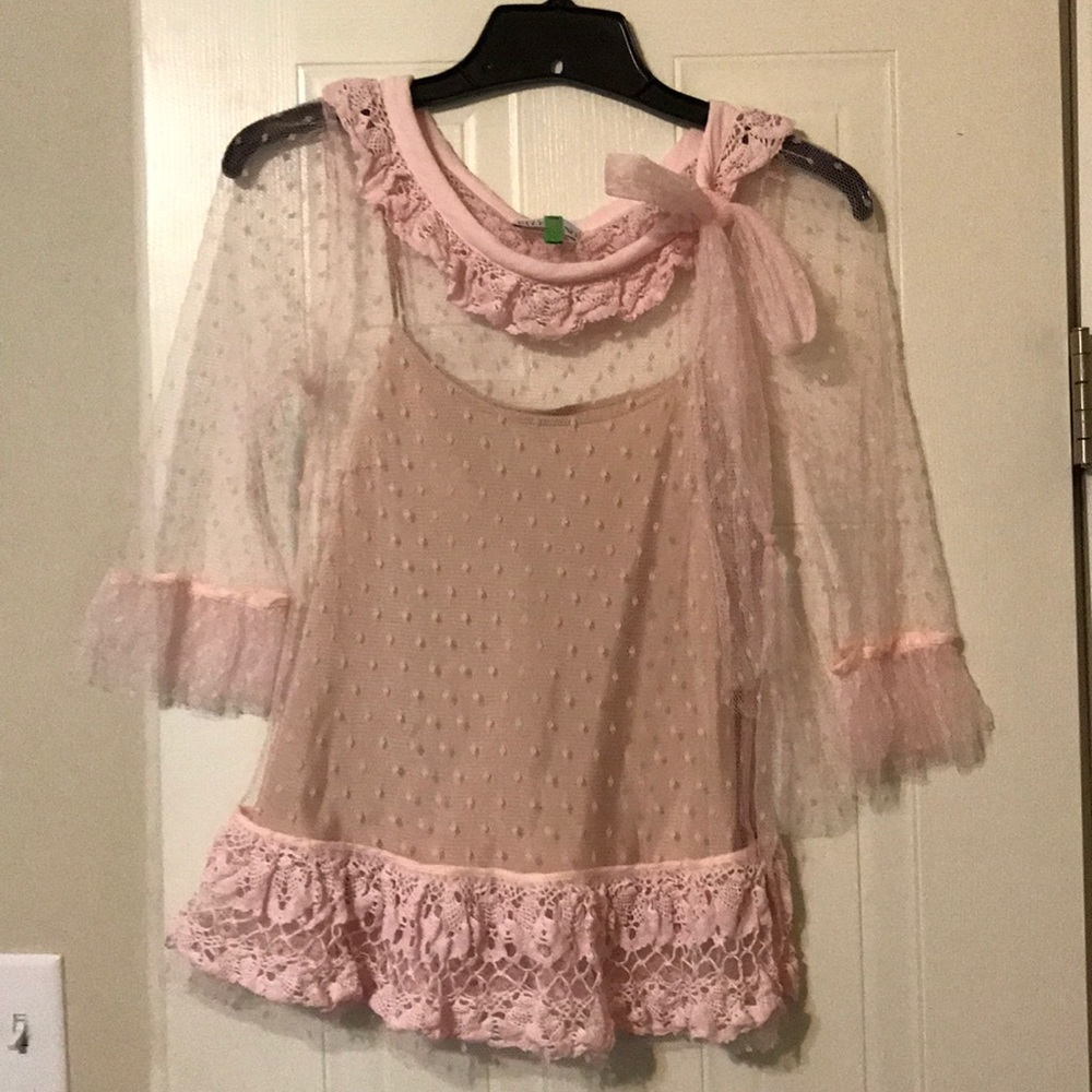 🌈💕Valentino pink lace top